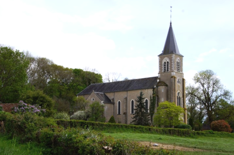 Limanton (Nièvre) L'église Saint-Laurent