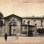 Lodève (Hérault) L'Hôtel de ville et Palais de Justice CPA