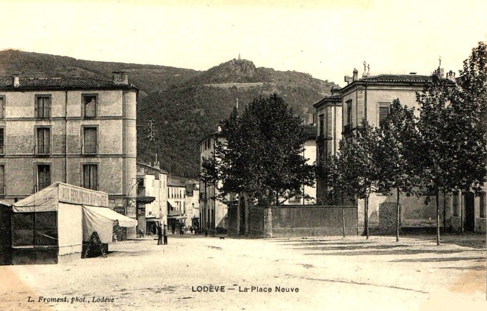 Lodève (Hérault) La place neuve CPA