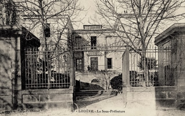 Sous-Préfecture, cpa