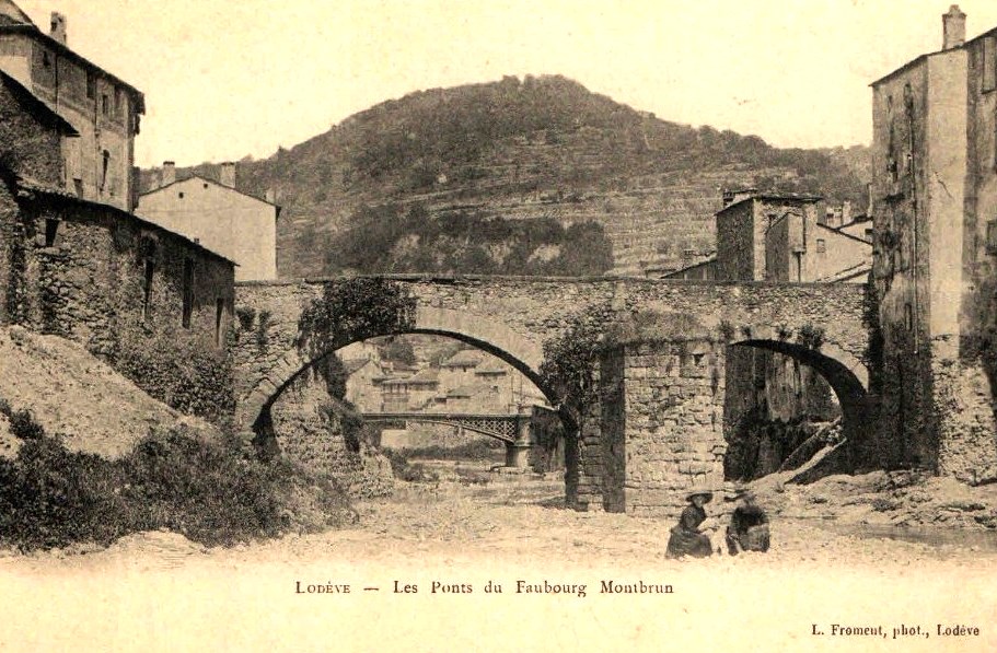 Lodève (Hérault) Le faubourg Montbrun, les ponts CPA