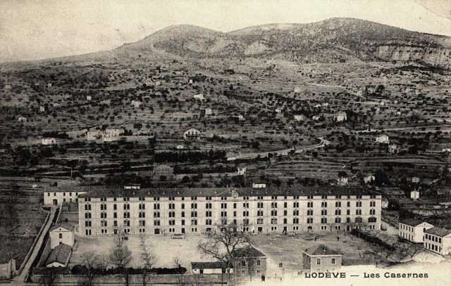 Casernes, 1905