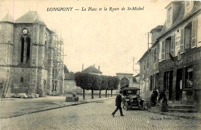 Longpont sur orge essonne la place et la rue saint michel cpa