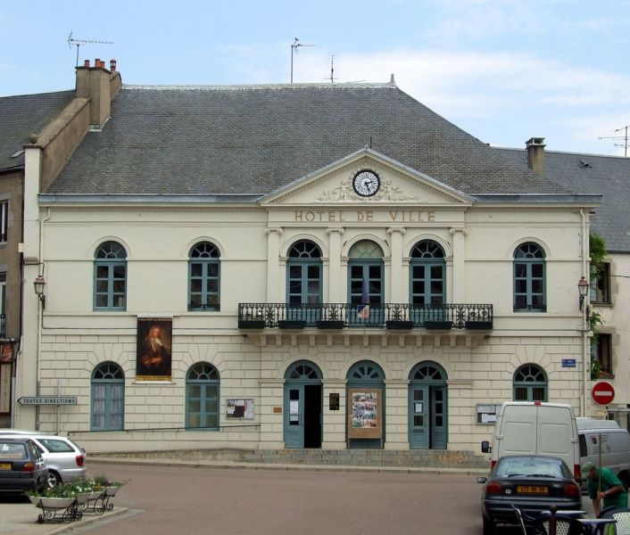 Lormes (Nièvre) L'Hôtel de Ville