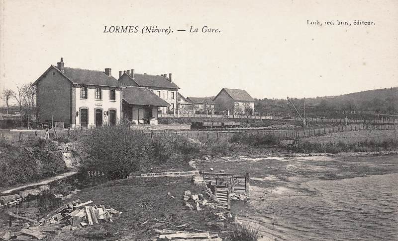 Lormes (Nièvre) La gare CPA