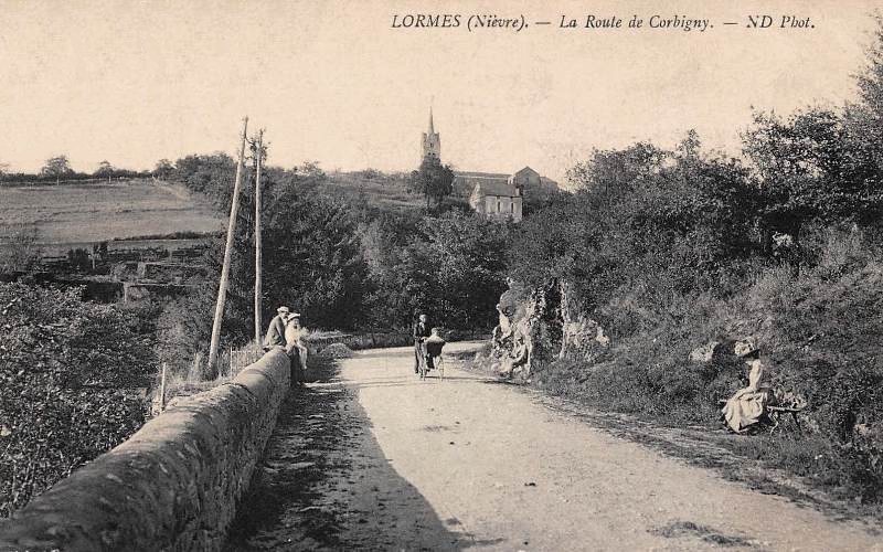 Lormes (Nièvre) La route de Corbigny CPA