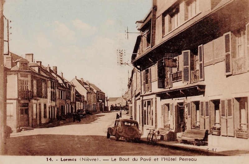 Lormes (Nièvre) Le bout du pavé CPA