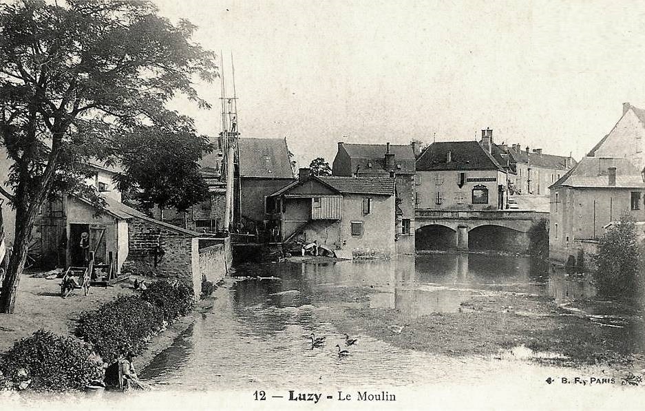 Luzy (Nièvre) L'Alène le moulin CPA