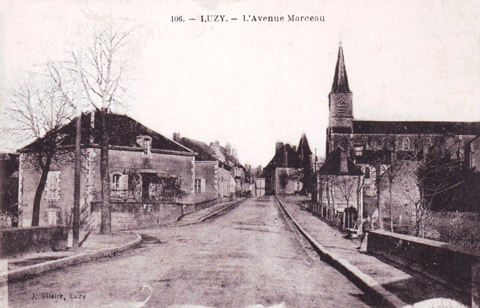 Luzy (Nièvre) L'avenue Marceau CPA