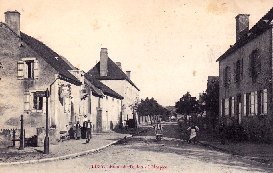 Luzy (Nièvre) L'Hospice CPA