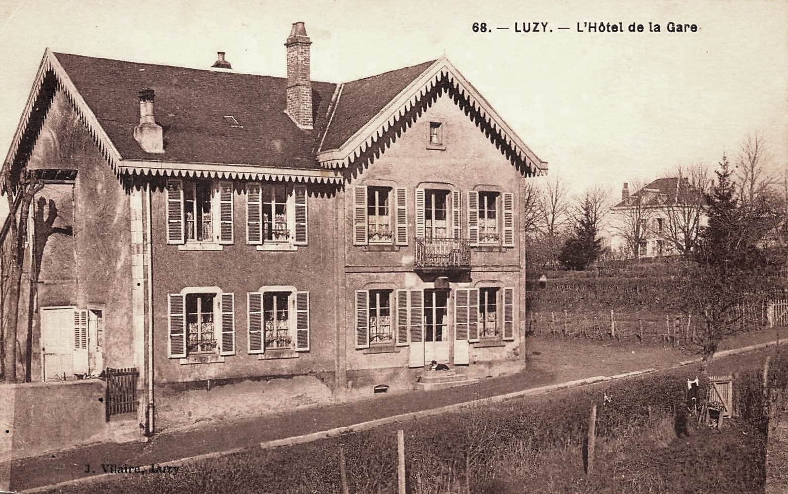 Luzy (Nièvre) L'Hôtel de la Gare CPA