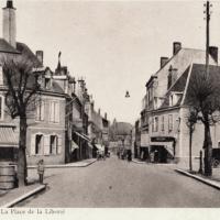 La Place de la Liberté CPA