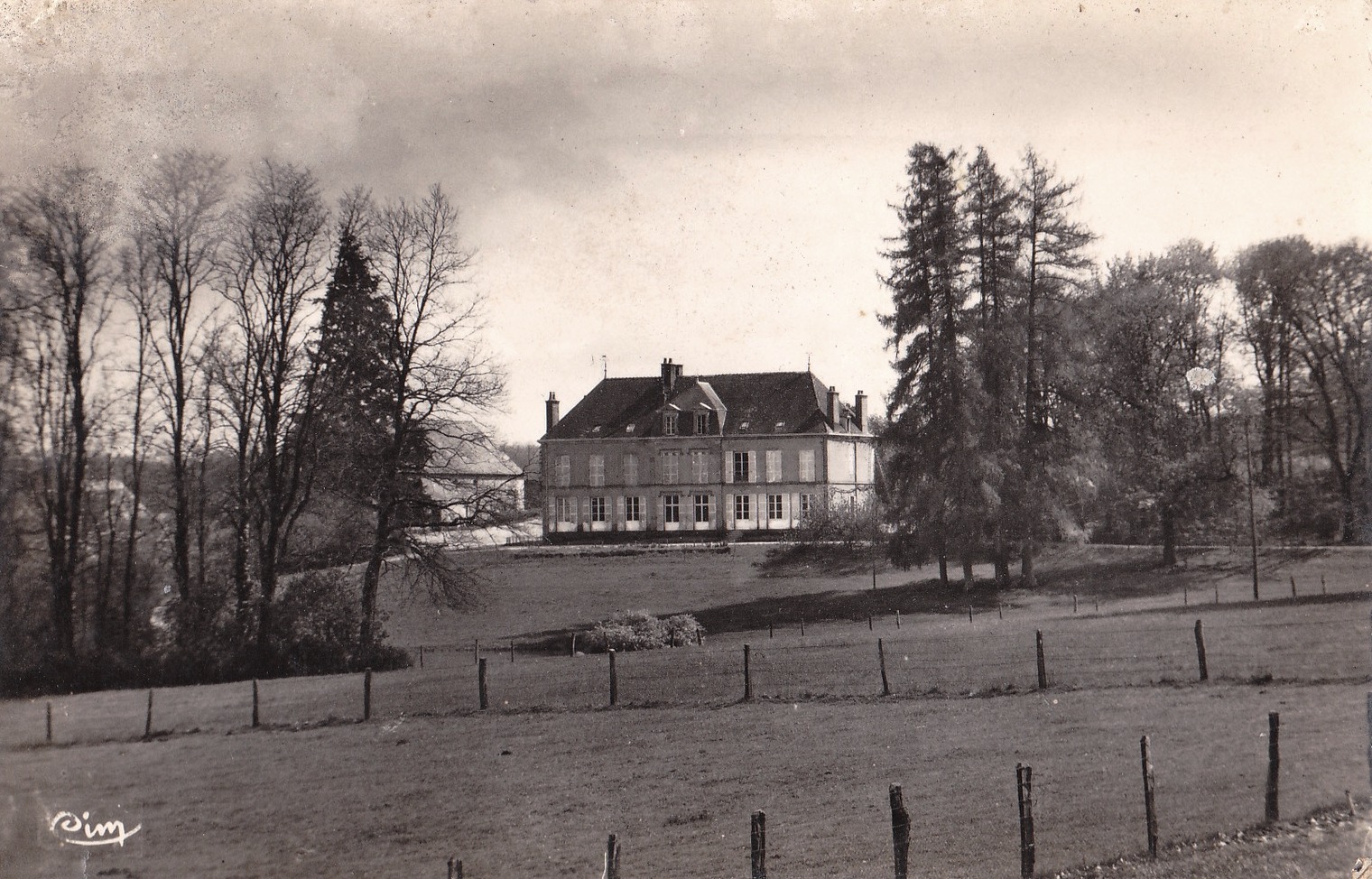 Luzy (Nièvre) Le château de Saint-André CPA