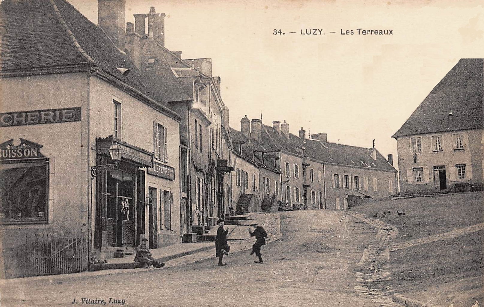 Luzy (Nièvre) Les Terreaux CPA