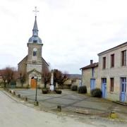 Luzy-Saint-Martin (Meuse) L'église et la mairie