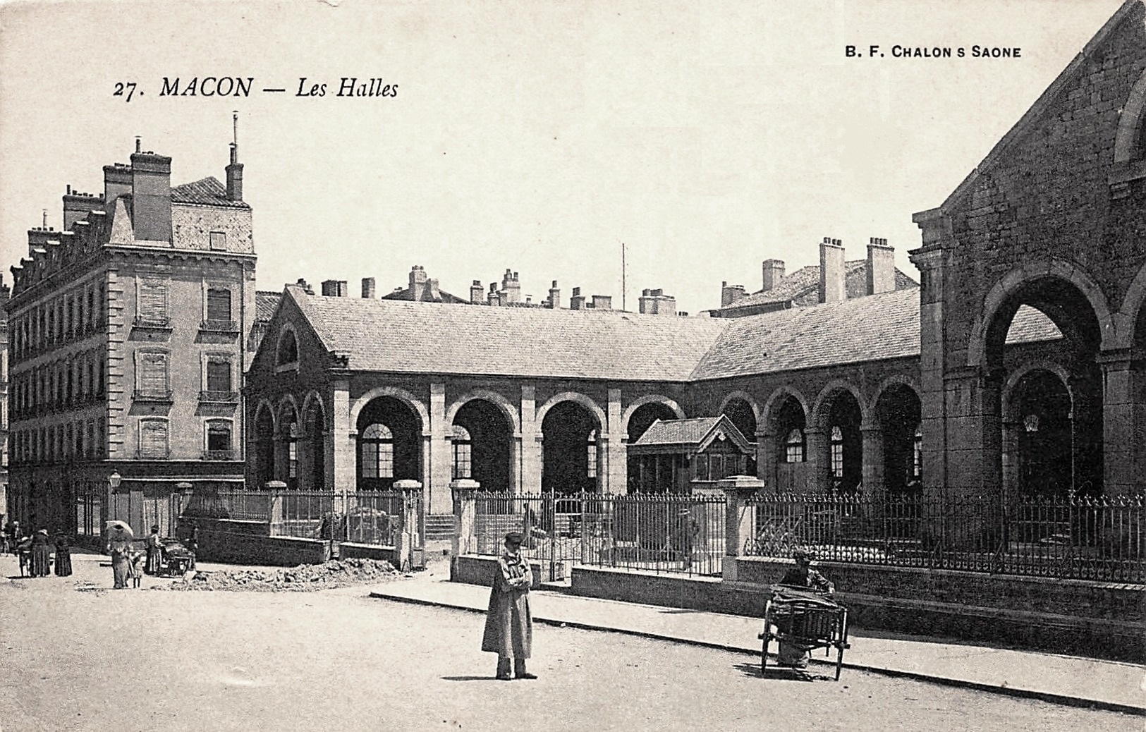 Mâcon (71) Halles CPA