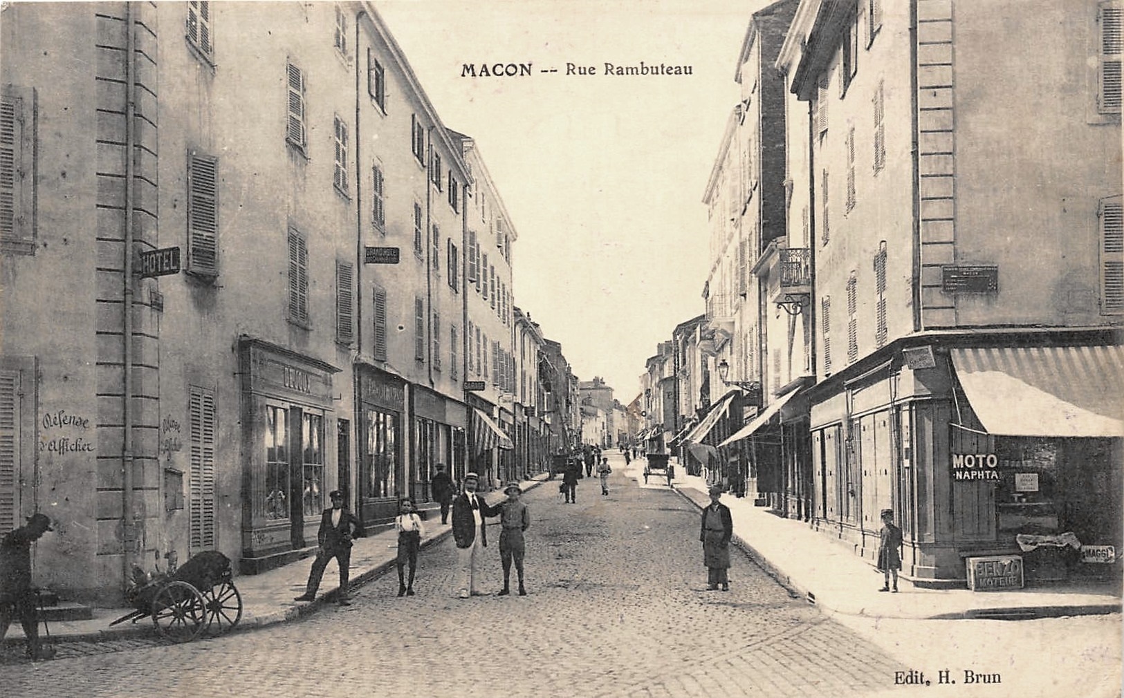 Mâcon (71) Rue Rambuteau CPA