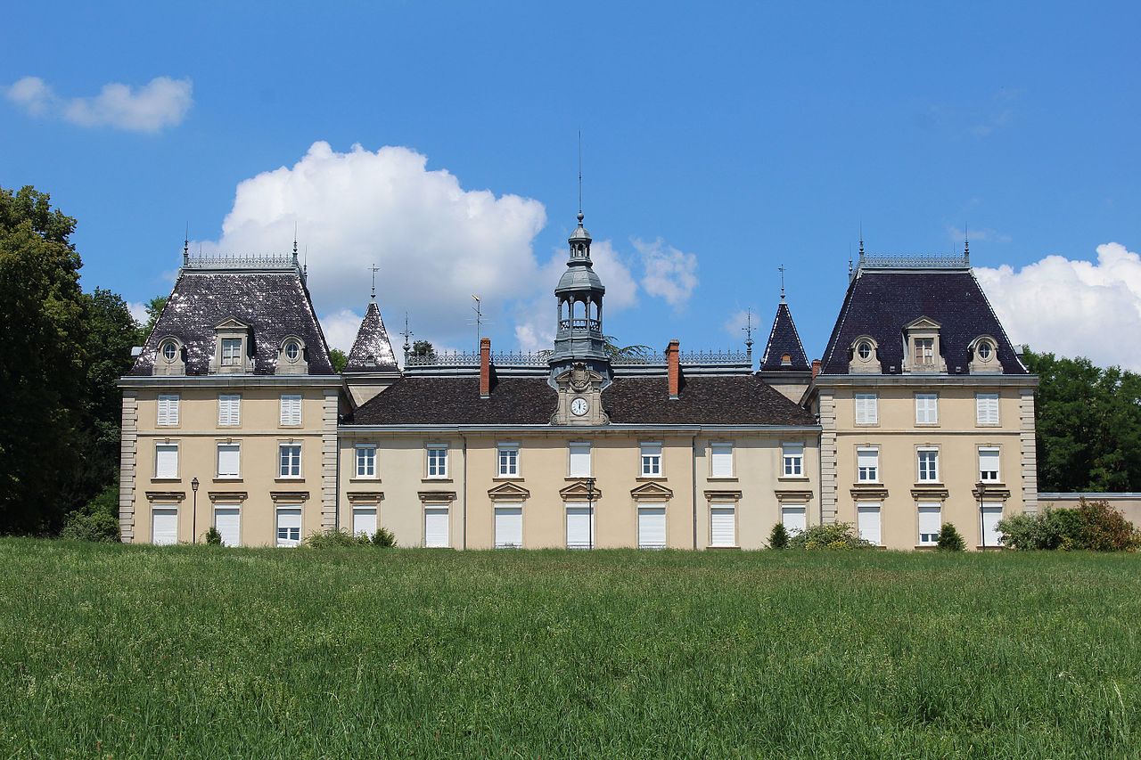 Mâcon (71) Saint-Jean-Le-Priche, château Saint-Jean