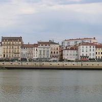 Mâcon (71) Vue panoramique sur les quais