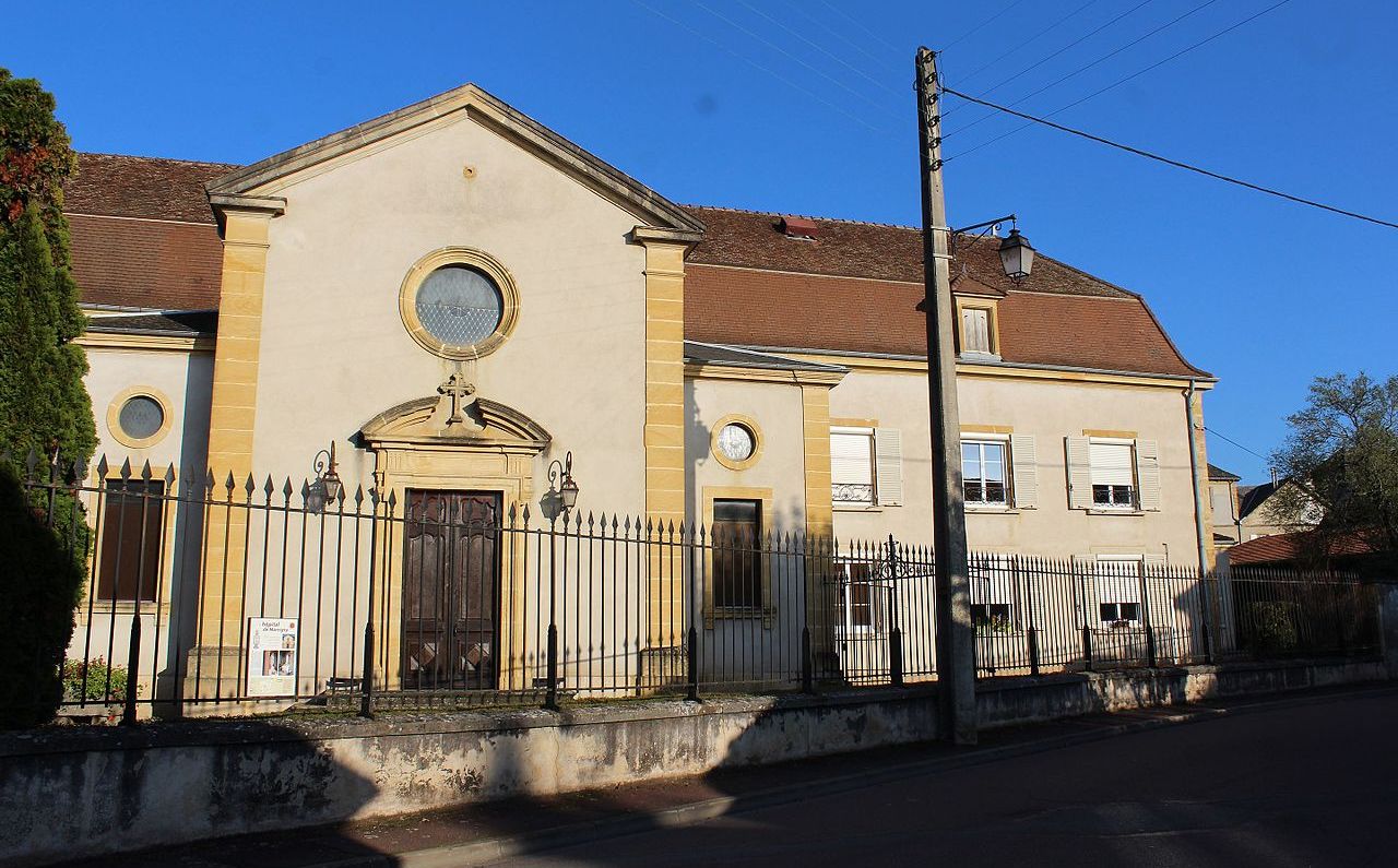 Marcigny (71) Hôpital et chapelle