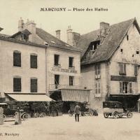 Marcigny (71) Place des Halles CPA