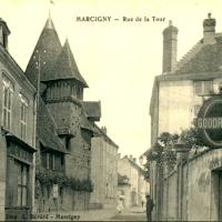Marcigny (71) Rue de la Tour CPA