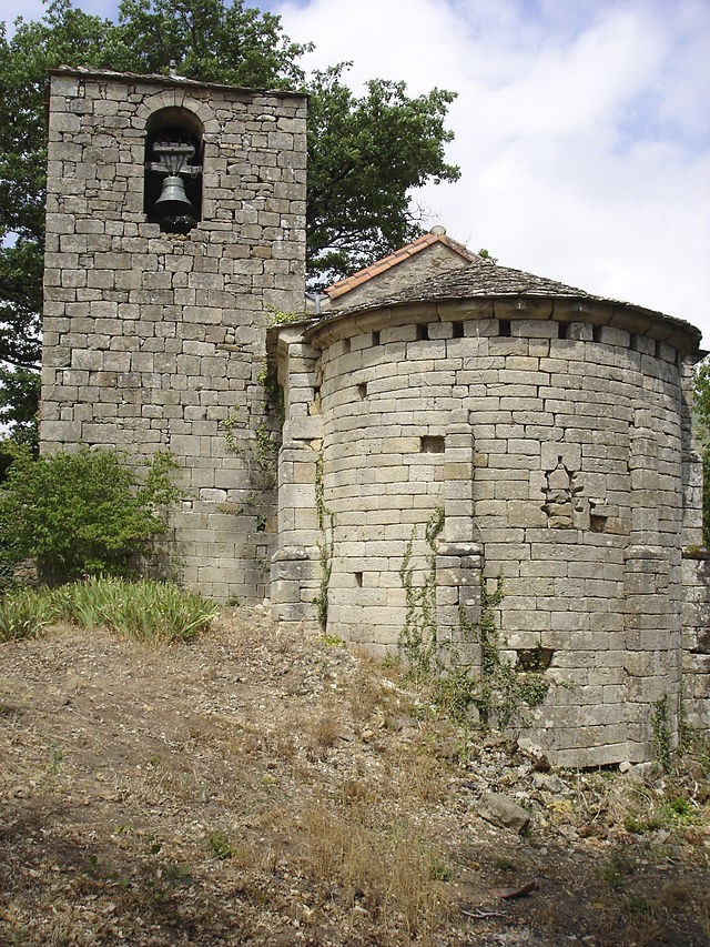 Marnhagues et latour aveyron chapelle romane de marnhagues