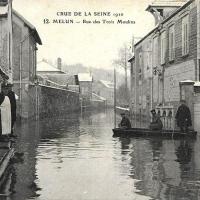 Melun seine et marne la rue des trois moulins crue 1910 cpa