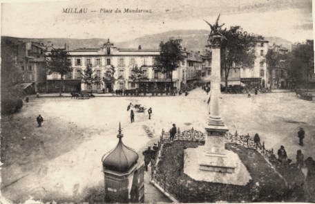 La place du Mandaroux en 1910 (cpa)