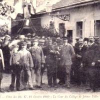 La fête d'octobre 1909 (cpa)