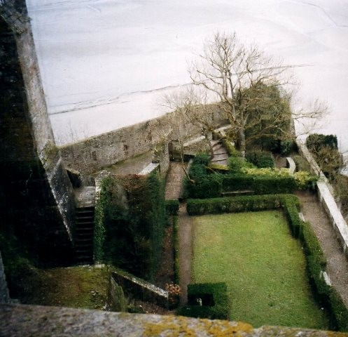 Mont saint michel dec 2001