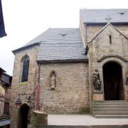 Mont saint michel manche l eglise saint pierre entree cote nord