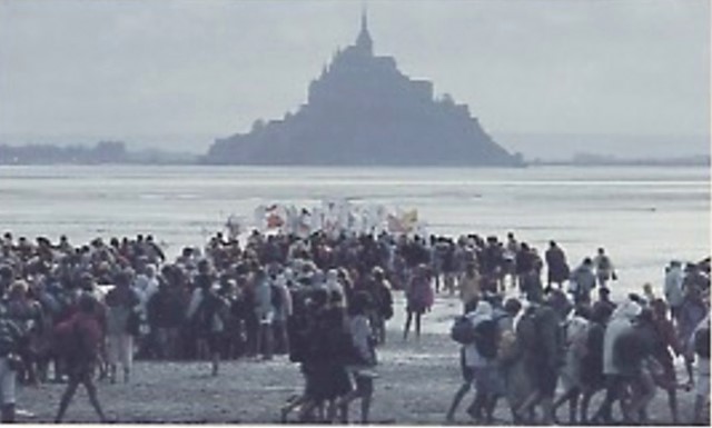 Mont saint michel manche la baie depart d un pelerinage cpa