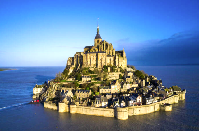 Mont saint michel manche le mont