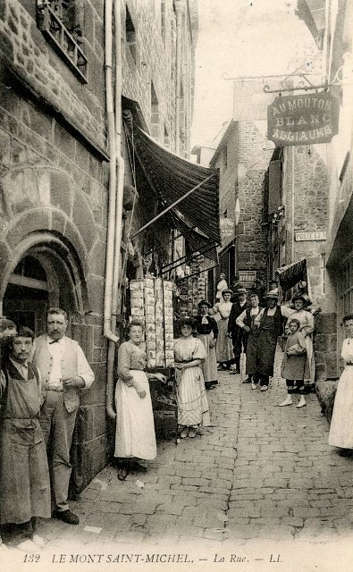 Mont saint michel manche le mont la rue cpa