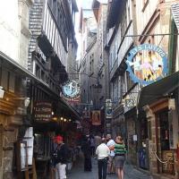 Mont saint michel manche le mont la rue