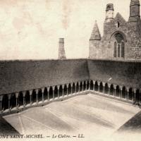 Mont saint michel manche le mont le cloitre de l abbaye cpa