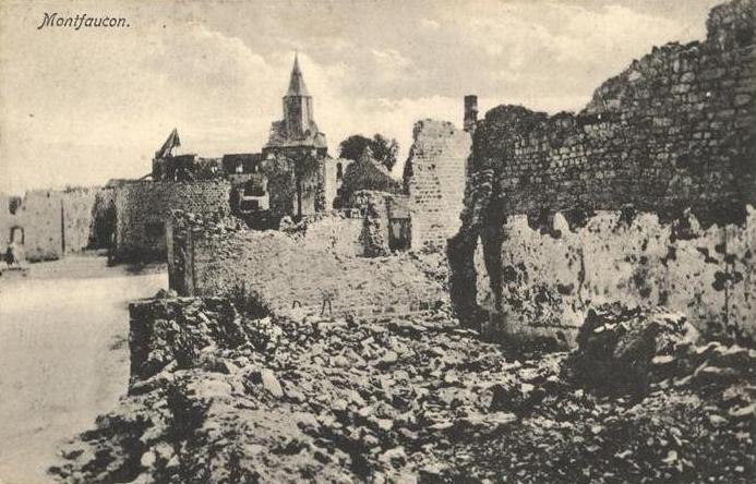 Montfaucon (Aisne) CPA Ruines 14-18