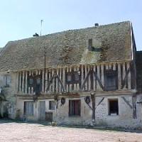 Montfaucon (Aisne) Ferme de Couson