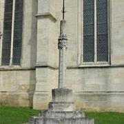 Montjavoult oise calvaire devant l eglise 