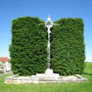 Montjavoult oise calvaire du bourg 