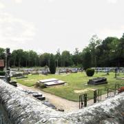 Montjavoult oise cimetiere 