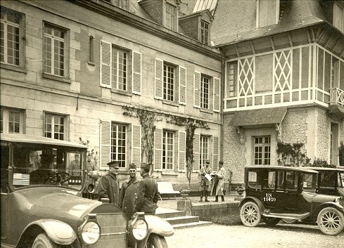 Montjavoult oise cpa chateau du bout du bois 1919