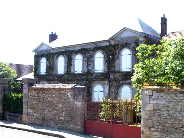 Montjavoult oise mairie ancienne et ecole