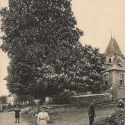 Montlevon (Aisne) CPA La Place du Calvaire