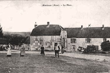 Montlevon (Aisne) CPA La Place