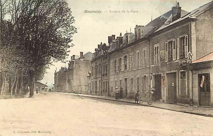 Montmédy (Meuse) L'avenue de la Gare CPA