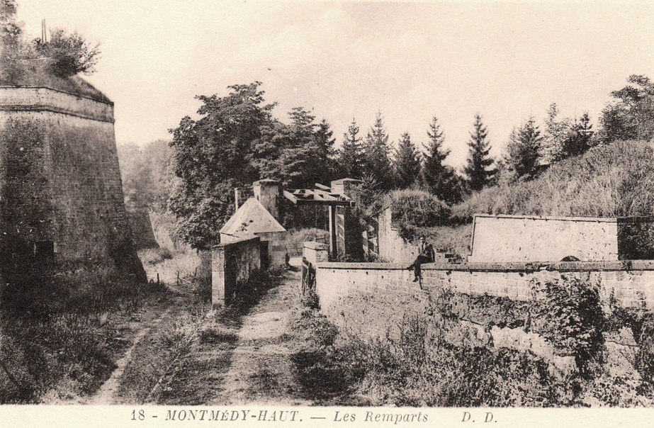 Montmédy (Meuse) La citadelle CPA