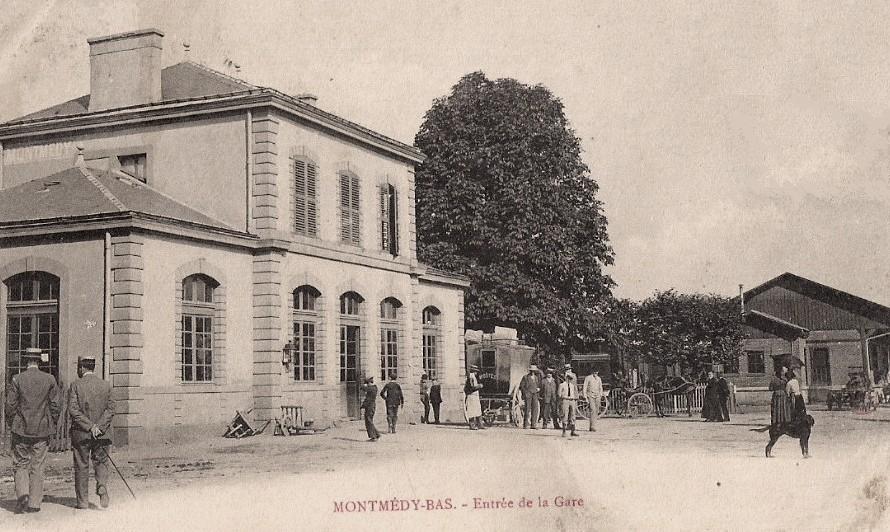 Montmédy (Meuse) La gare CPA