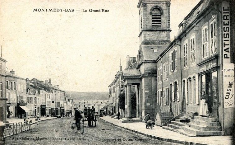 Montmédy (Meuse) La Grande rue CPA